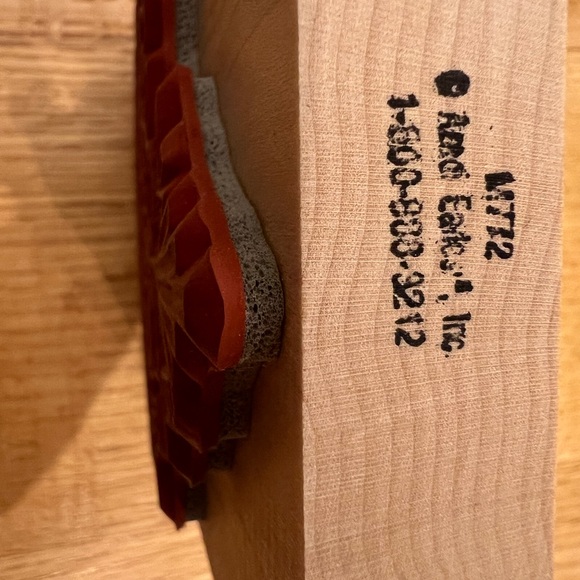 Azadi Earles Mounted Wooden Rubber Stamp. Flower Bouquet M772 Big Bow w/ Hearts - Picture 4 of 5